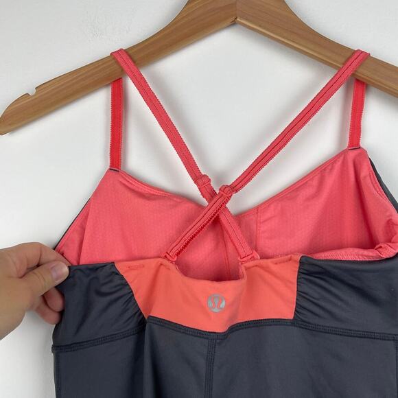 Lululemon Luxtreme Ruched Front Happy Heat Tank - Size 8 - Picture 5 of 8